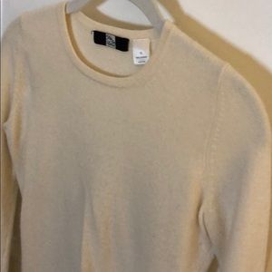 100% cashmere Sweater Saks Fifth Avenue